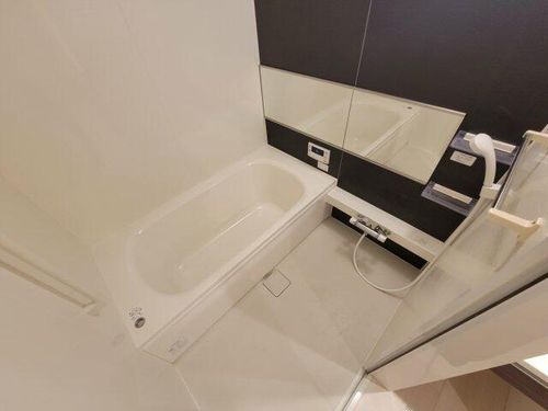 THE RESIDENCE 姫路神屋町102の風呂