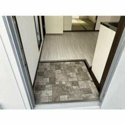 曽野ハイツの玄関