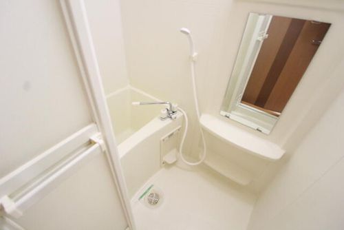 エスポアール103の風呂