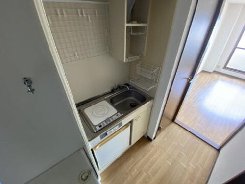 ウィステリアクレハ202のキッチン