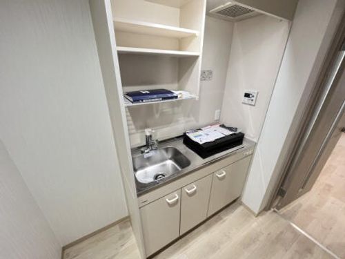 Lustore西宮北口 2号棟のキッチン