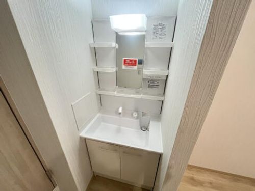 Lustore西宮北口 2号棟の内装