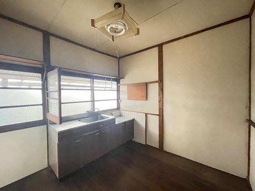 福岡県北九州市戸畑区沢見2丁目(アパート)の賃貸物件の居間
