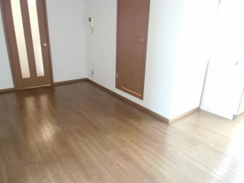 シャン・グリシーヌの居間