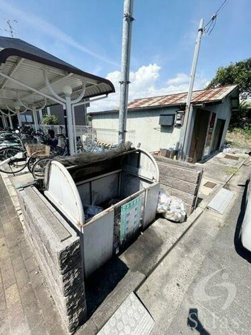 シャン・グリシーヌのその他画像