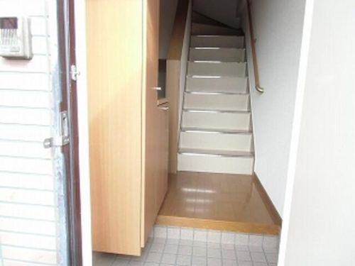 シャン・グリシーヌの玄関