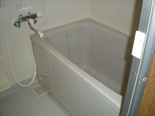 秀壱番館105の風呂