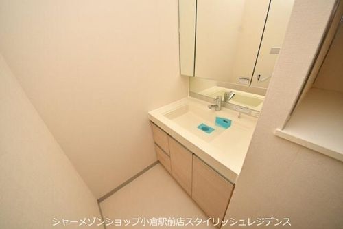 小倉D.C.TOWERの内装