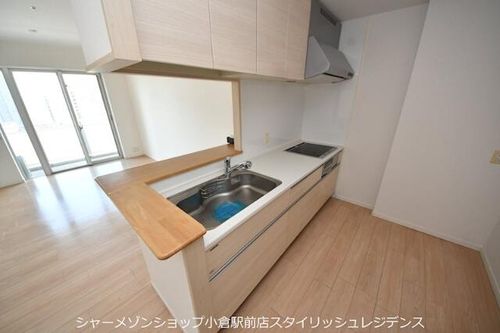 小倉D.C.TOWERのキッチン