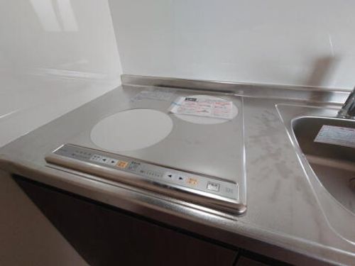 西宮今津山中町 ガレージハウス302のキッチン
