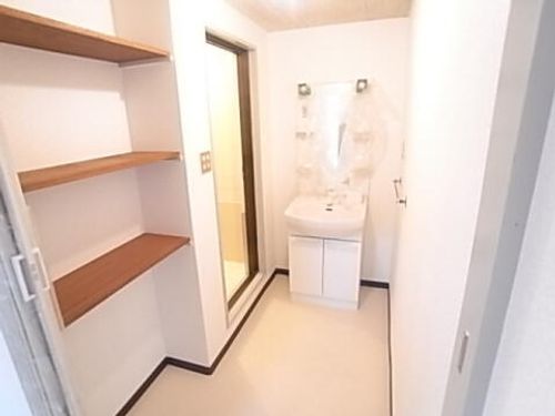 ドリームハイツ小林301の玄関