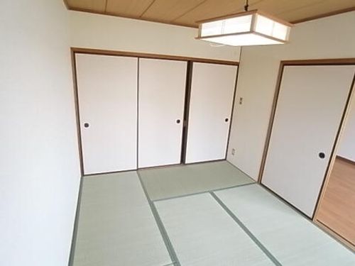 グランジュール泉ヶ丘A-2の内装