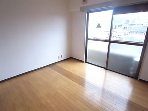 ジャルダン宝塚弐番館305の内装