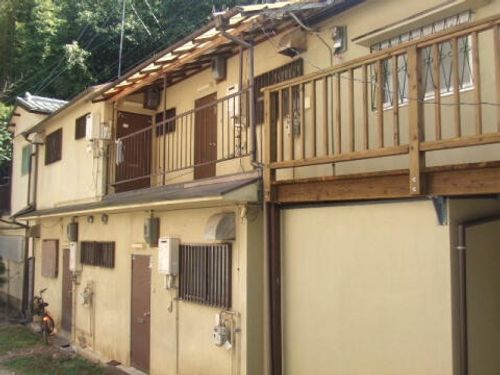 平田ハイツ201の玄関