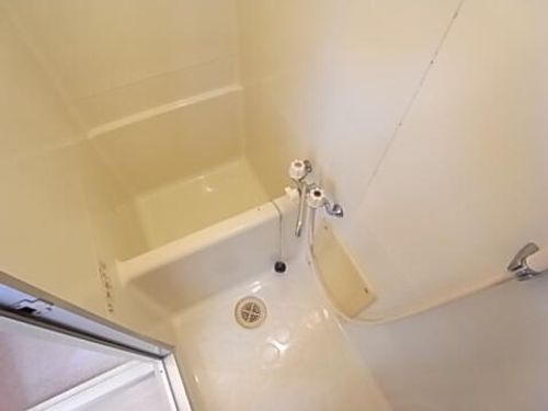 平田ハイツ201の風呂