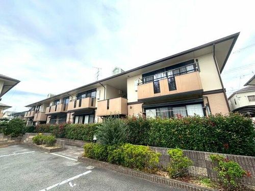 シャルマンコート C棟の外観