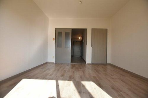 レジデンスパートⅣの居間