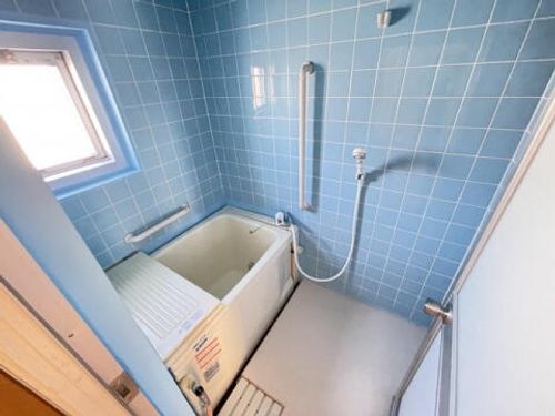 逆瀬川団地6号棟の風呂