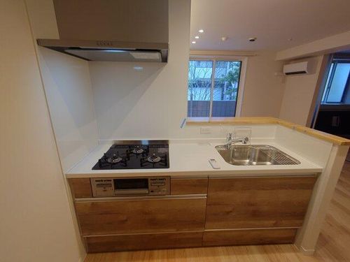 シャーメゾンガーデンズ芦屋浜町107のキッチン