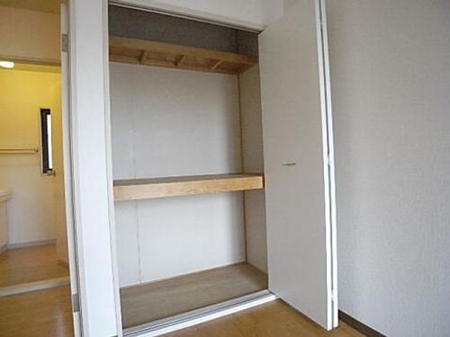 ドミール花屋敷102の内装