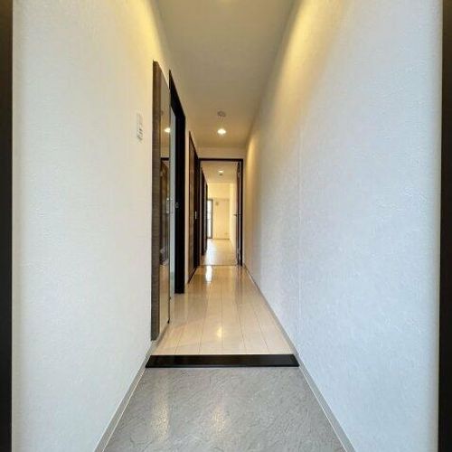 ファインブルーム新栄の玄関