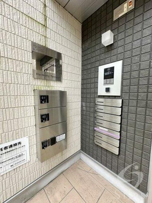 ハーモニーテラス清水丘Ⅱの玄関
