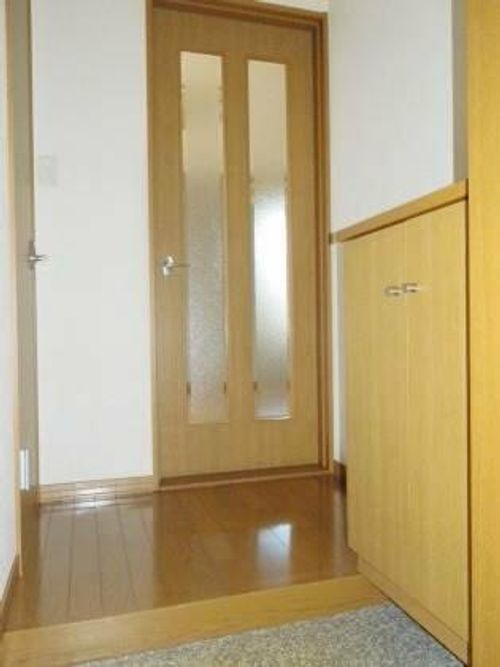 北海道札幌市北区新琴似六条10丁目(アパート)の賃貸物件の玄関