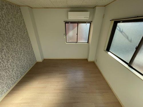 クラブメゾン甲子園ウエスト303の居間