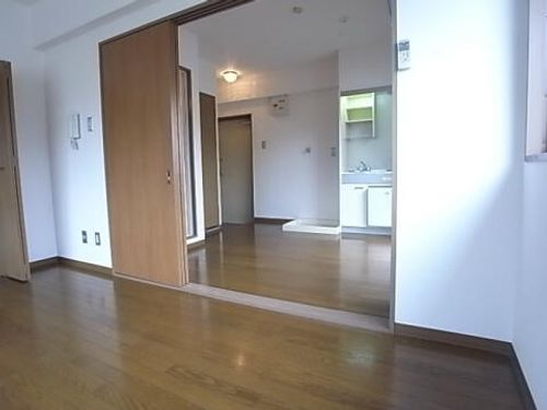 光陽川西マンション502の内装