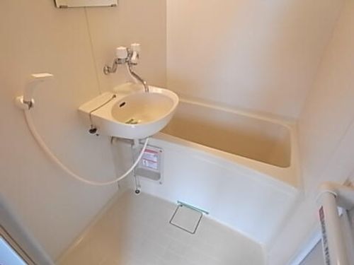 光陽川西マンション502の内装