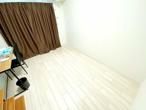 プレサンス難波デヴァンテの居間