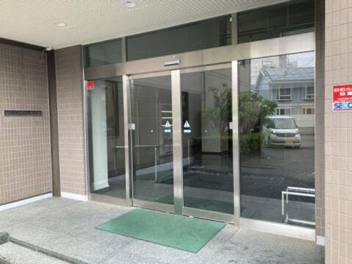 レジェンダリー甲子園の玄関