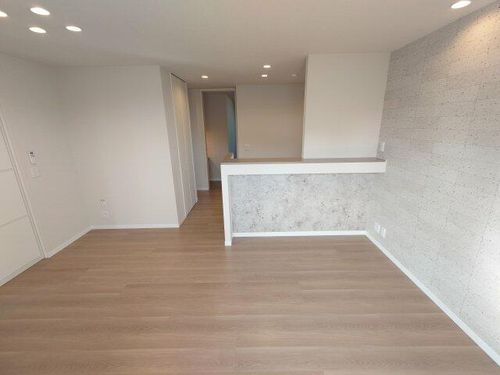 シャーメゾン朔OKAMOTO201の居間