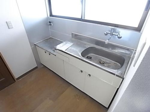 加茂の荘202のキッチン