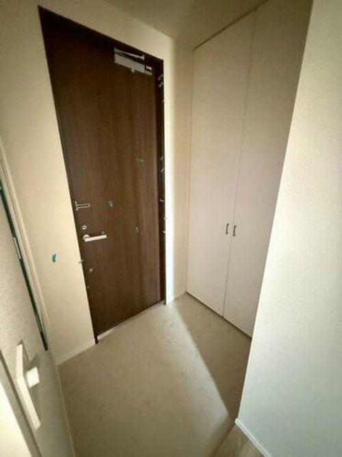 (仮)伊丹市北河原2丁目ヘーベルメゾン302の玄関