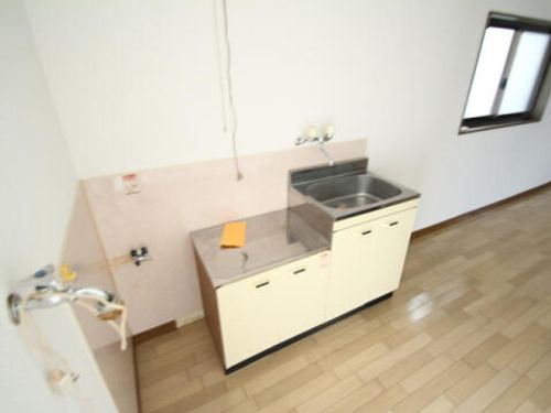 加茂ハイツ104のキッチン