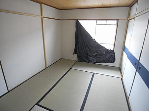 川西松ケ丘団地1号棟の内装