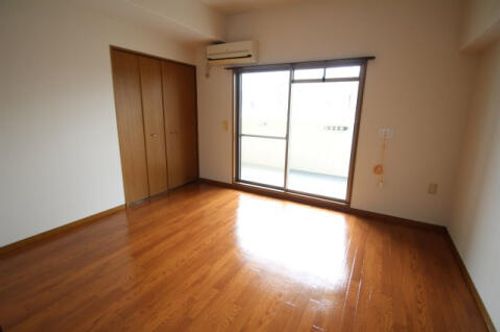 マンションてりはの居間