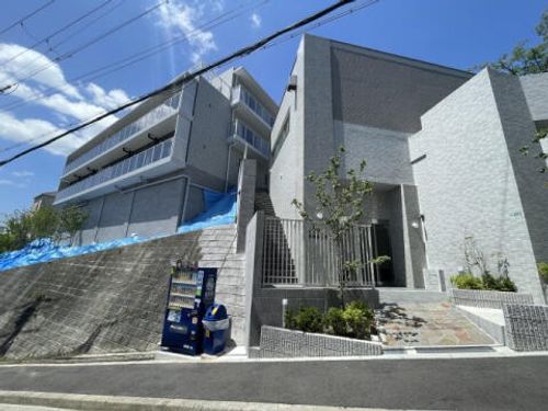 MESSAGE苦楽園三番町の外観
