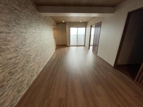 MESSAGE苦楽園三番町の居間