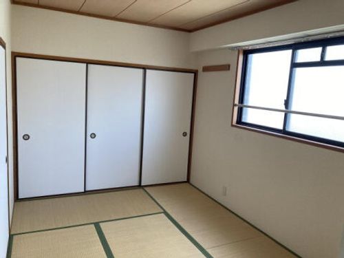 シャトレ鳴尾304の内装