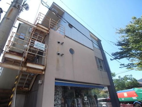 ルミエール苦楽園301の外観