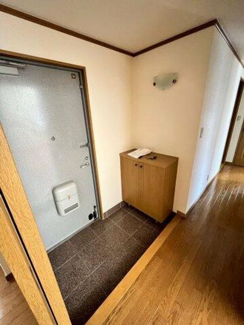 大阪府高石市東羽衣1丁目(マンション)の賃貸物件の玄関