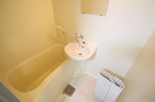 サンビレッジ呉服103の風呂