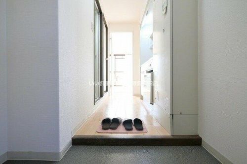 エムロード蒲生の玄関