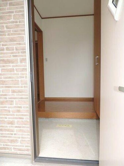 愛知県知多郡東浦町大字石浜字中子新田(一戸建)の賃貸物件の玄関