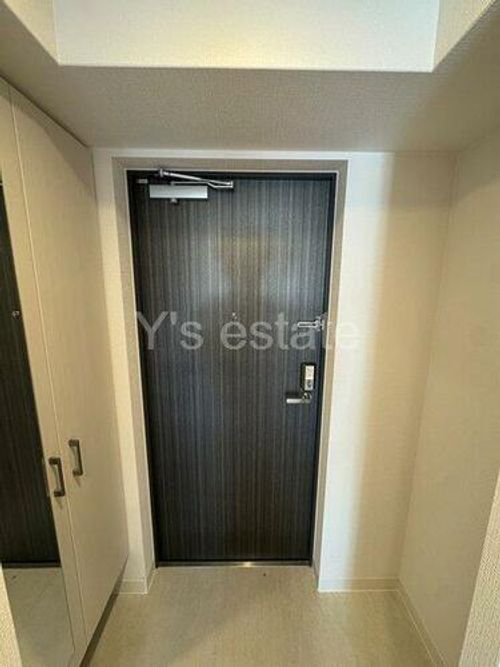 エスリード大阪平野プライムの玄関