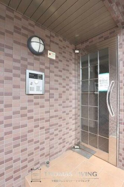 グランシャリオ東鳴水の玄関
