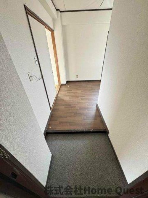 メゾン大和中小阪の玄関