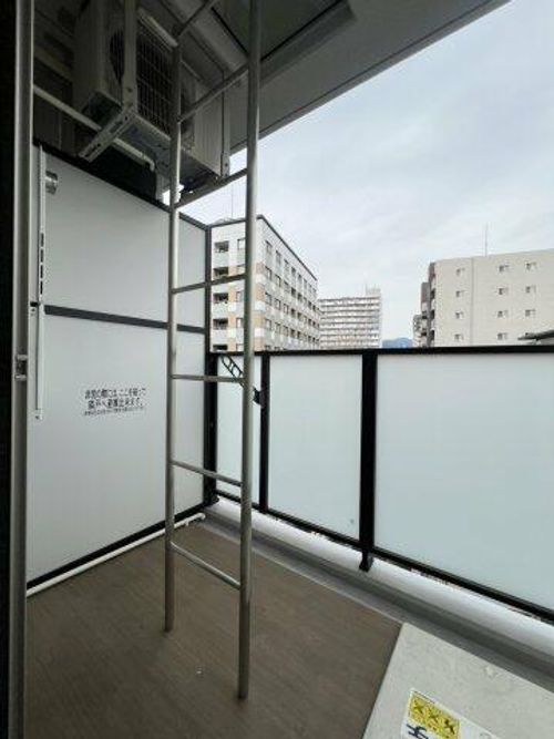 エステムコート神戸湊町の内装